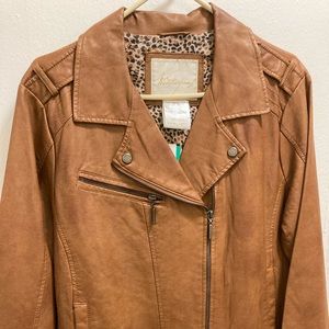 Brand: Weatherproof size XL faux leather jacket in brown